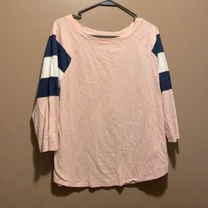 3/4 length sleeve shirt.